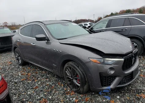 2019 Maserati Levante S Sport z USA, uszkodzony, nr VIN ZN661YUS2KX317837